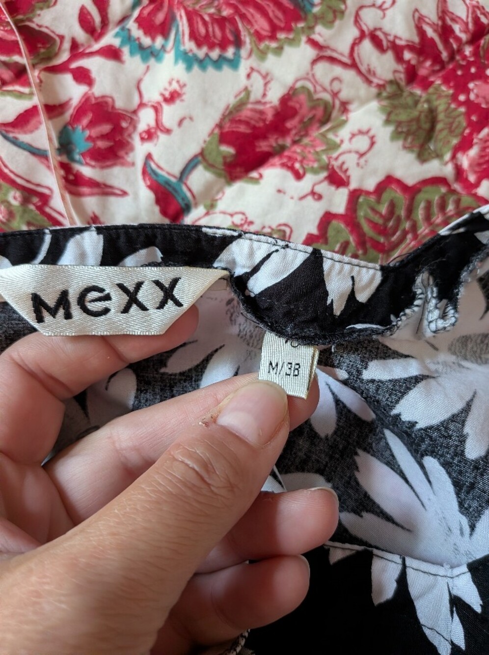 VINTAGE MEXX Y2K Black White Retro Bohemian Floral Daisy Romper Size Medium - Picture 10 of 12